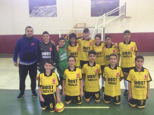 Okulumuz Yıldız Erkek Futsal Takımımız Bir Üst Turda!